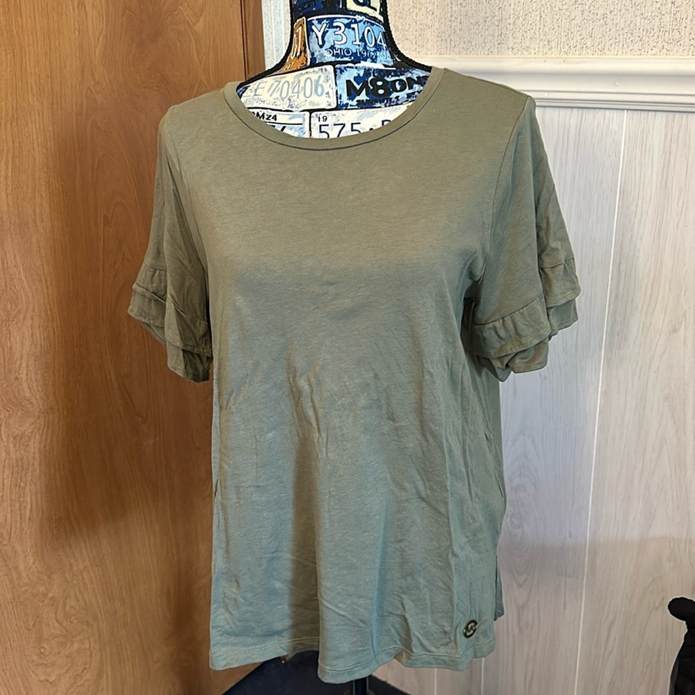 MICHAEL Michael Kors top with ruffle sleeve. Size L
